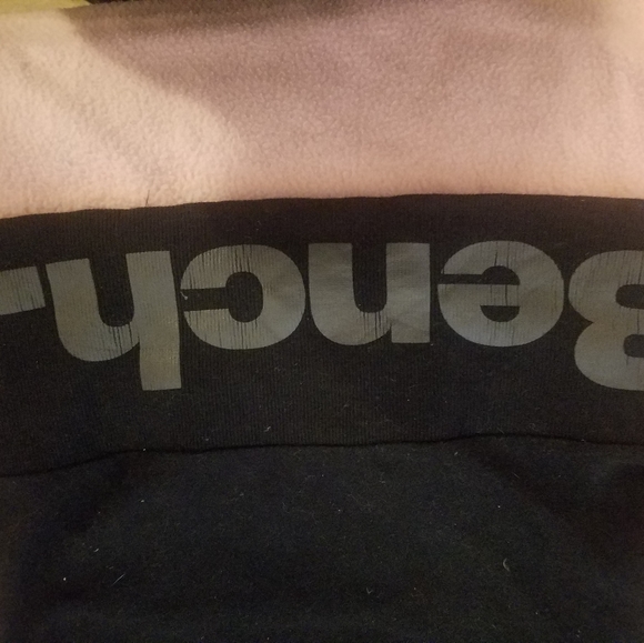 Bench zip up - Picture 2 of 3